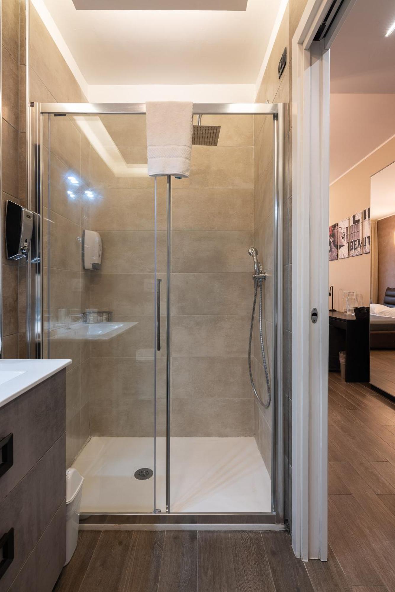 Double L Luxury Suite Milán Exterior foto
